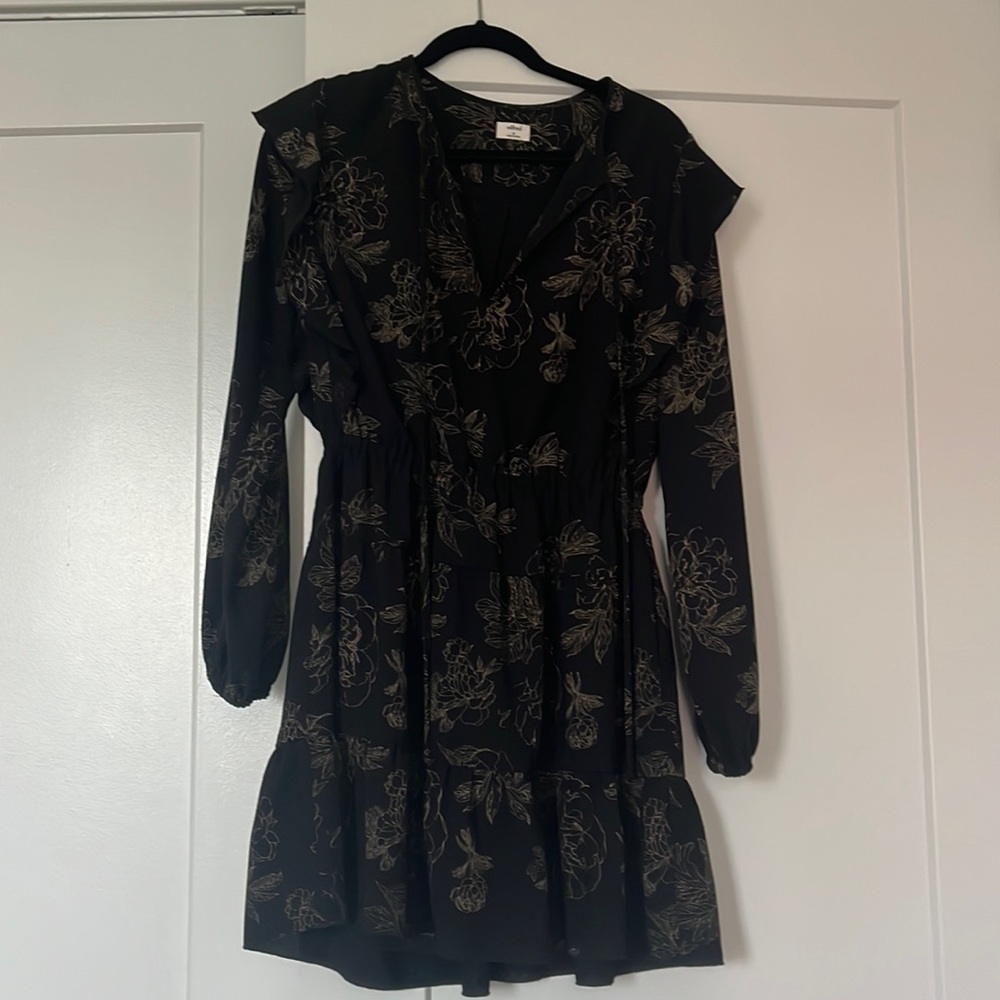 Aritzia Wilfred long sleeve black and gold floral mini dress